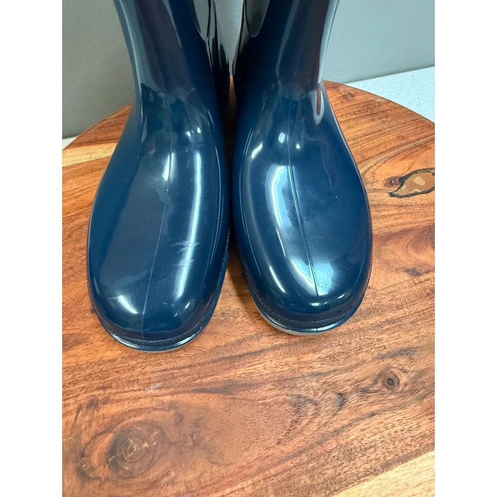 Tingley rubber rain